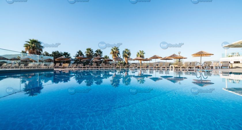 Bodrum Holiday Resort & Spa