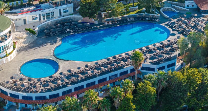 Bodrum Holiday Resort & Spa