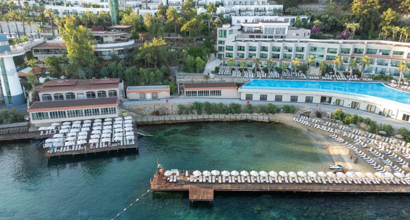 Blue Dreams Resort