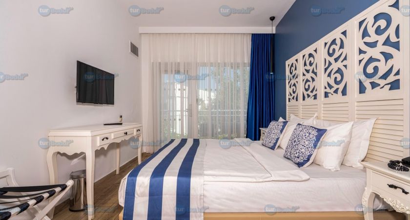 Blue Dreams Resort