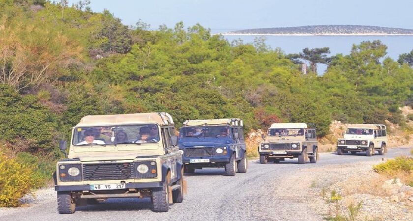 JEEP SAFARİ