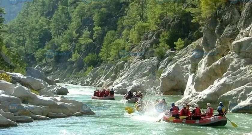Rafting Turu
